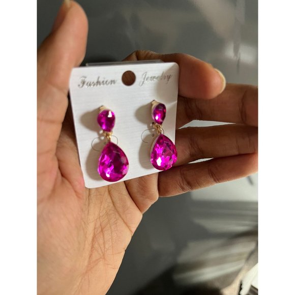 Fuchsia teardrop earrings , small fuchsia crystal hot pink gold tone tear drop - Picture 6 of 8